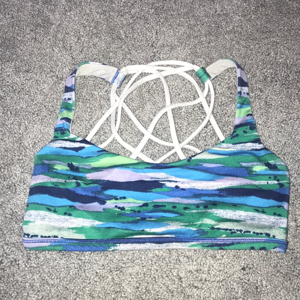 Lululemon free to be wild bra